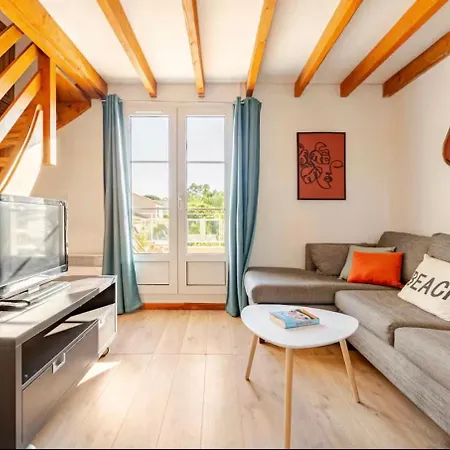 Magnifique Traversant Avec Vue Sur Le Golf Apartament