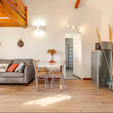 Magnifique Traversant Avec Vue Sur Le Golf * La Grande-Motte