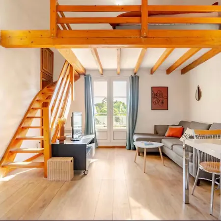 Magnifique Traversant Avec Vue Sur Le Golf Apartament