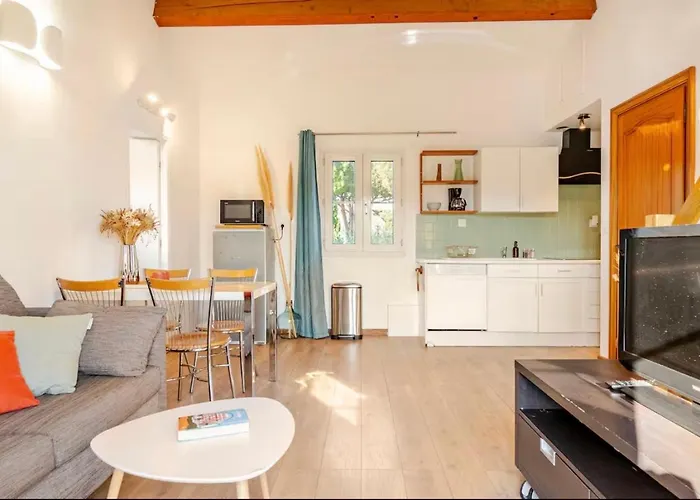 Magnifique Traversant Avec Vue Sur Le Golf *